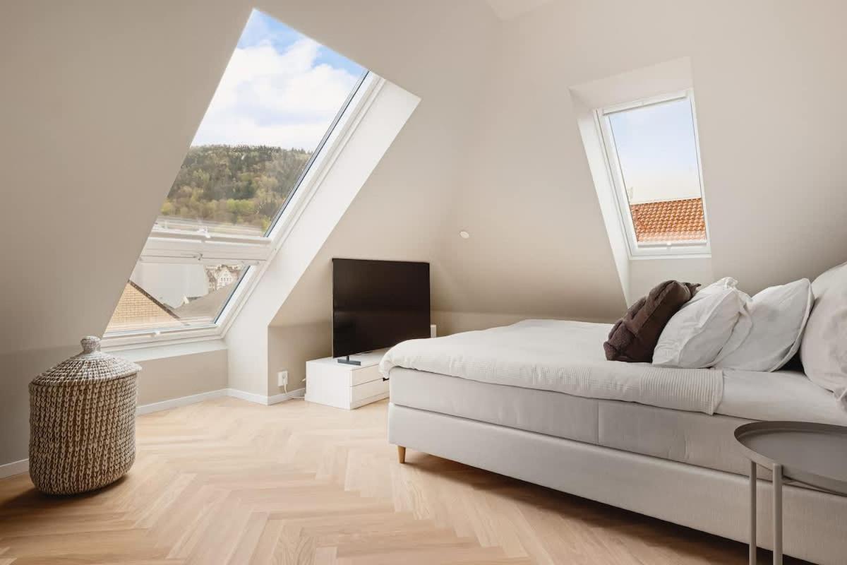 Dinbnb Apartments I Mid-City Luxury With Mini Balcony And Smart Tv & Sound System Bergen Kültér fotó